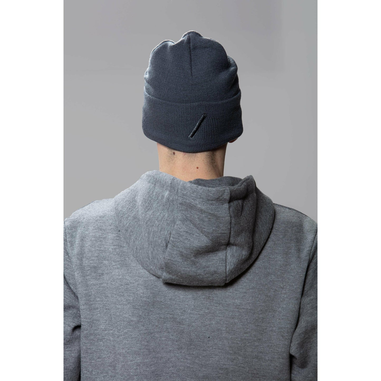 R1 BEANIE (UNISEX) - GREY