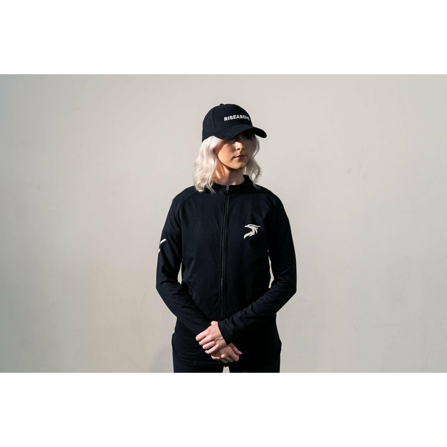 WOMEN'S VALOR ZIP UP - BLACK